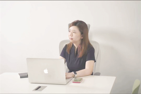 5-2 2 著名律师奚慧华.jpg