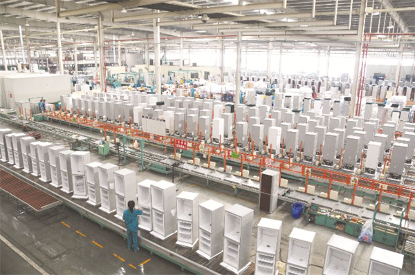 1-2 图1 2长虹美菱生产线.jpg