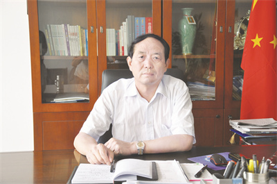 4-2 2 中成永峰建设集团董事长郝合兴.jpg