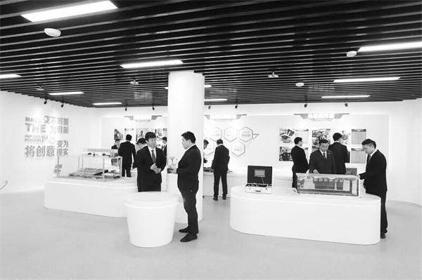 1703162107522191.jpg 6-1 图1翟镇煤矿创新达人.jpg