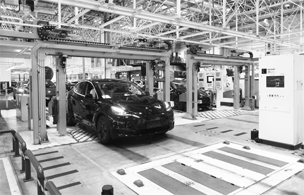 3-1 1 中国吸引外资规模波动怎么看.jpg