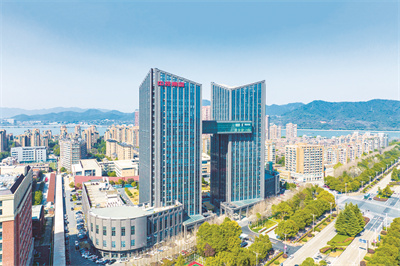 1704522017439481.jpg 中控——吕寿承摄.jpg