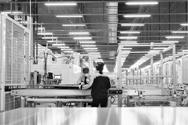 6-1 1 光伏一条街.jpg