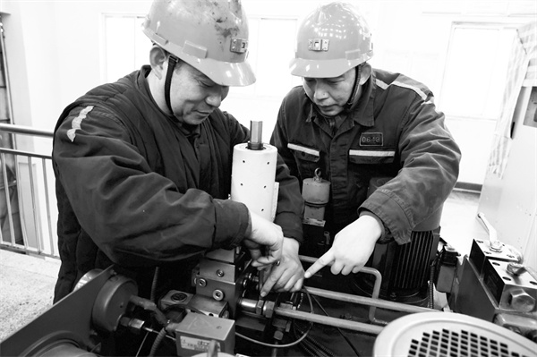 6-1 6 青东煤业 精心检修保安全.jpg