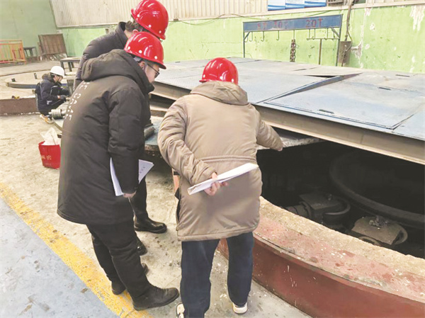 5-1 5图片新闻 河北迁西检查机.jpg