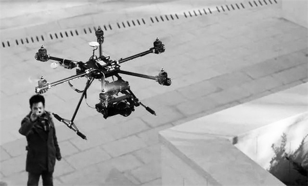 3-1 1 无人机“十八般武.jpg