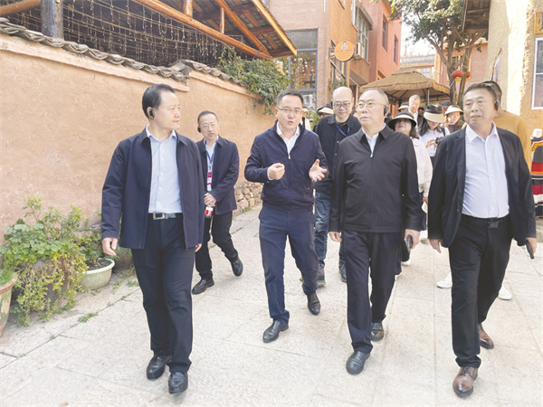 4-2 1 2，全省文化旅游融合示范项目考察团.jpg