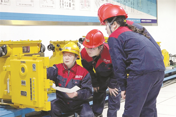 8-3 6新安煤矿“四项强.jpg