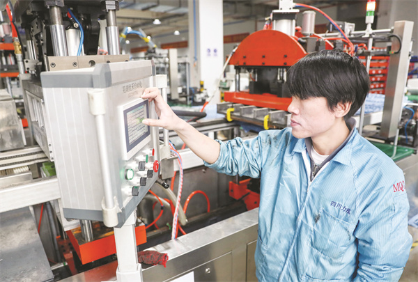 1712582433644445.jpg 4-3 1 3 2024年4月7日,在四川省在.jpg