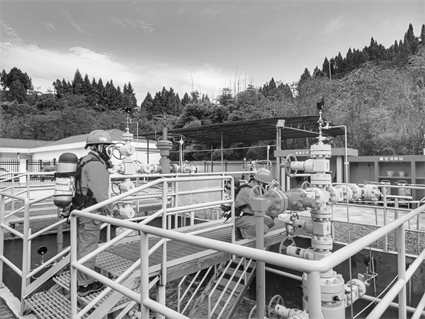 1712754888141075.jpg 2-2 2.jpg