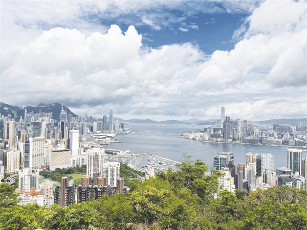 1712834628767681.jpg 1-3 2 维港两岸(资料照片) 新华社记者 李钢 摄.jpg