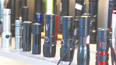 1713078316344880.jpg 4-1 1 西店镇一家企业生产.jpg