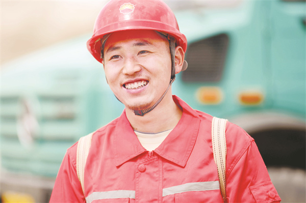 5-1 1 1 略带腼腆的王波.jpg