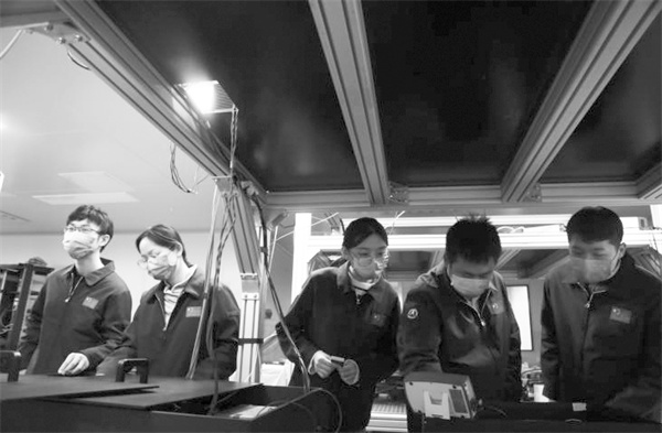 6-1 图2集智攻关.jpg