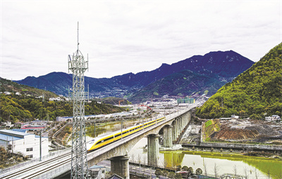 4-1 1（山区高铁配图）2022年3月.jpg