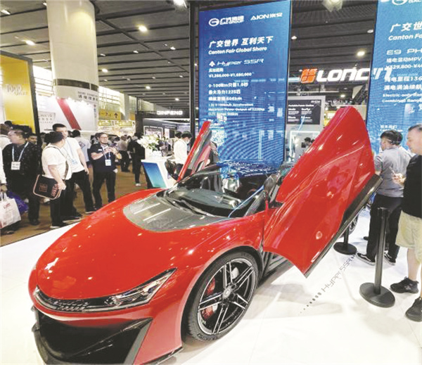 1-2 3 广交会境外采购商到会人数创新高.jpg