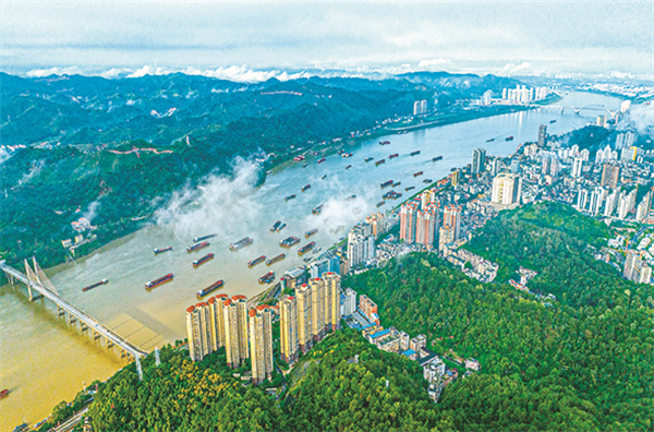 1715167050639662.jpg 4-1 1 5月5日,在西江航运干.jpg