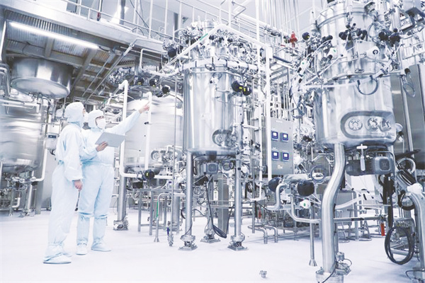 1-4 2 齐鲁制药生产车间技.jpg
