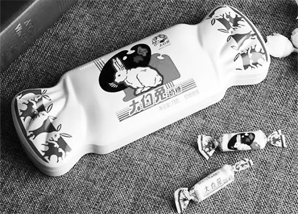 2-1 图1大白兔奶糖.jpg