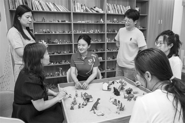 7-2 4图片新闻 山东能源鲍店.jpg