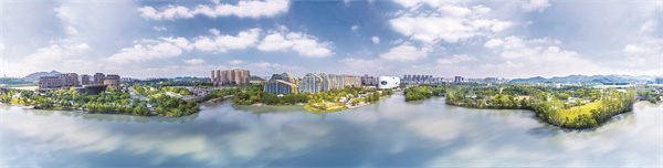 白马湖 周柠摄.jpg