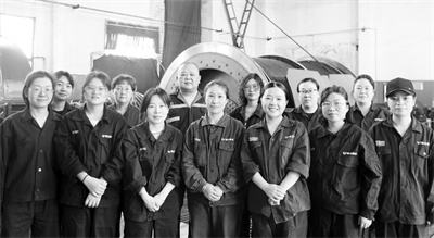 2-1 1（三把钥匙配图）班组合影.jpg