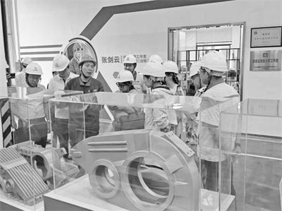 6-1 图1中车戚墅堰所全力.jpg