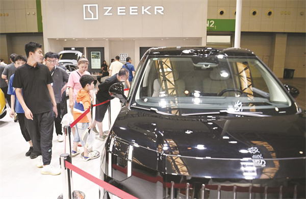 1-2 1 2 市民在2024天津夏季.jpg