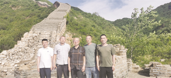 6-7 7 探访花家窑段长城.jpg