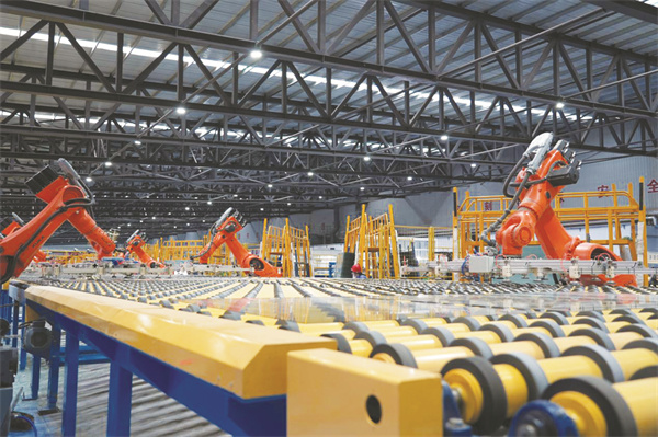 7-3 图3民营经济拔节生长.jpg