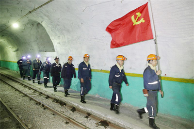 1720695248354873.jpg 1 党员突击队.jpg