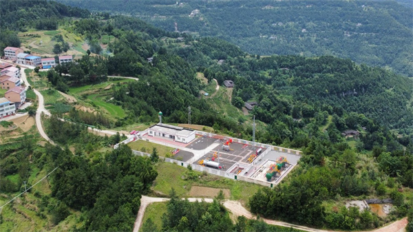 1720857757469368.jpg 3川中油气矿龙岗气田安全开发15年_.jpg