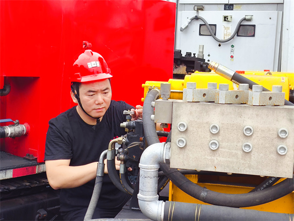 1能拼善“钻”终成器 .jpg