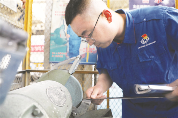 4-2 2 北重集团超高压管.jpg