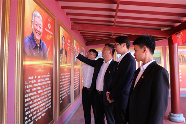 1721827895410312.jpg 1,“沉浸式”红色教育增强党性观念.JPG