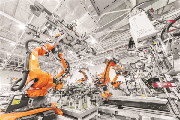 1722076332873162.jpg 4-2 图3巨一科技:用中国装备造世界车.jpg