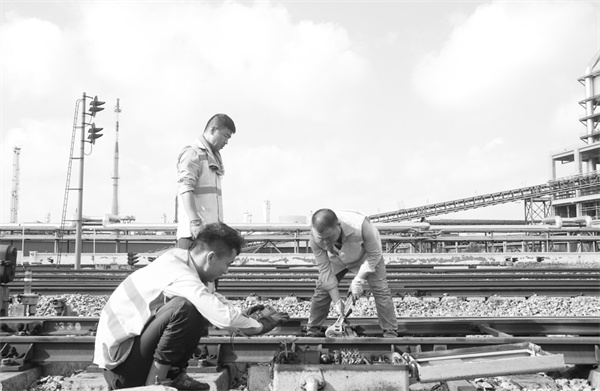 2-4 5,“青”力“青”为 查隐患保安全.jpg