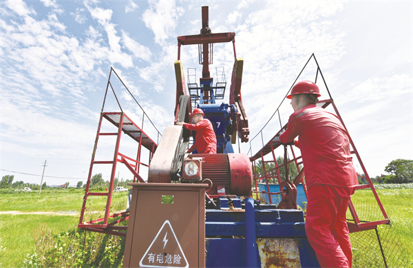 5-4 6图片新闻 河南油田.jpg