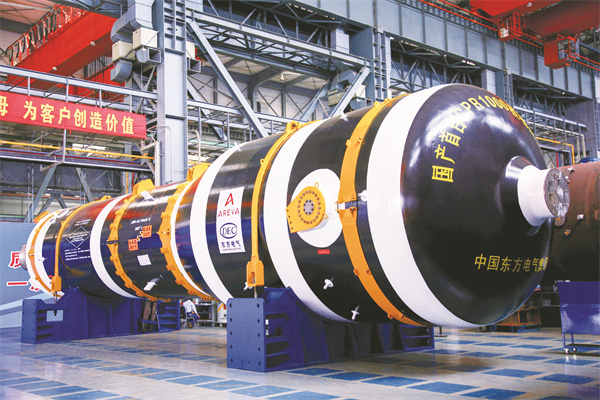 1724239778155161.jpg 4-3 3 岭澳二期国产首台1000MW核电蒸发器.jpg