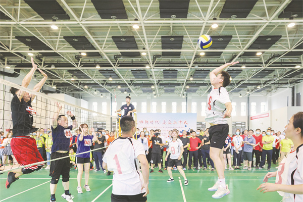 1724239920733363.jpg 4-11 11 公司举办2022年专题劳.jpg