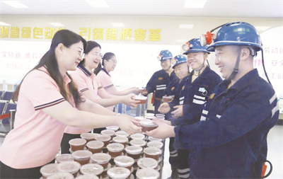 1727360892489933.jpg 8-4 3 2.jpg