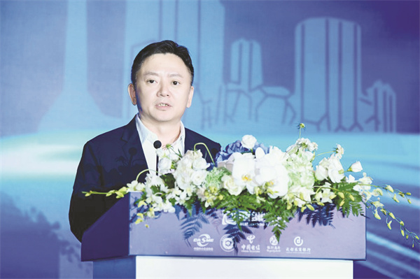 1728302631204598.jpg 1-3 1 3,成都市工商联主席、市总商会会长俞建.jpg