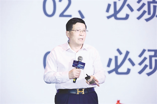 1728302659347274.jpg 1-8 1 8,中共中央党校(国家行政学院)巡视员、研究员姜平.jpg