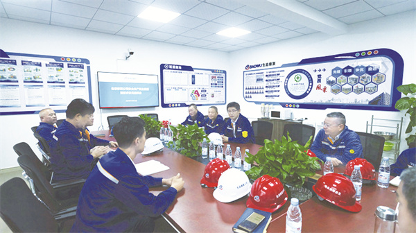 5-3 6马钢矿业生态修复公司工会职工代表巡视安全.jpg