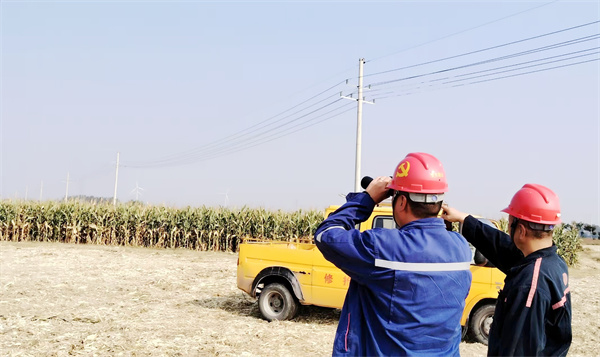 5图片新闻 青东煤业 排隐患保安全.jpg