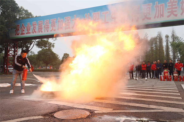 1732014793963667.jpg 4许疃矿有声有色开展“消防宣传月”活动.jpg