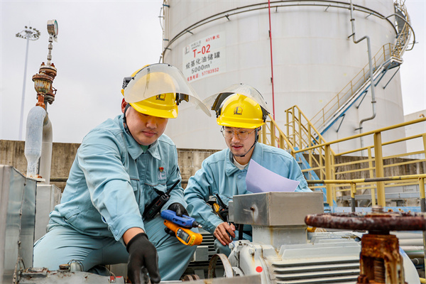 6图片新闻 扬子石化 以精益管理冲刺四季度.jpg