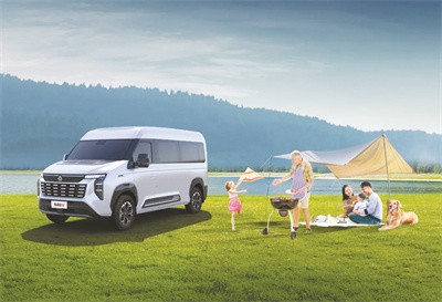 5-1 1、重汽图片1.jpg