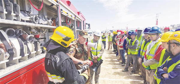 8-5 项目当地专业消防队来.jpg