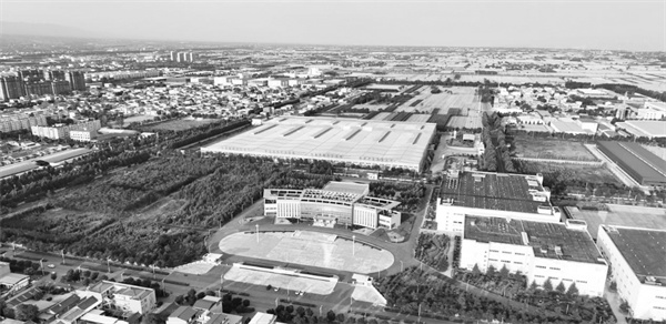 2-1 1,从资不抵债到“中国医药工业百强”.jpg